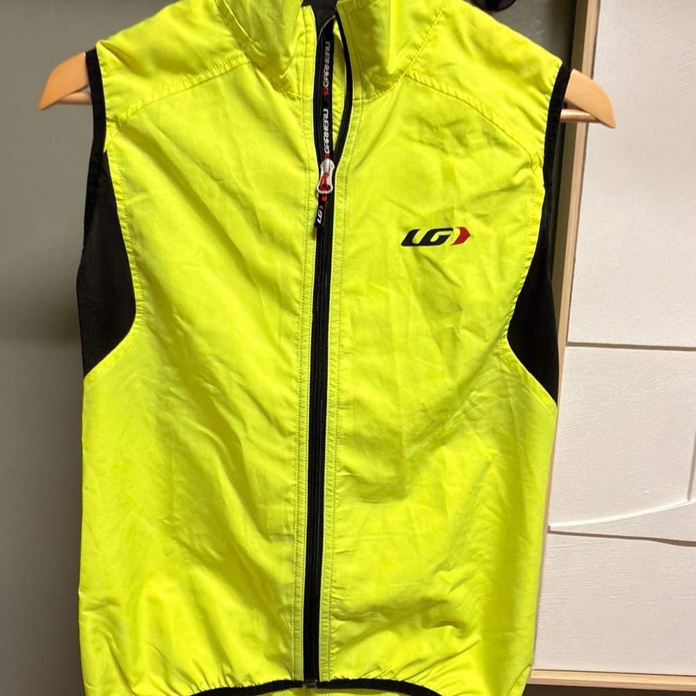 Louis Garneau Hi-Vis Yellow Cycling Vest Women’s M - Wind/Reflective